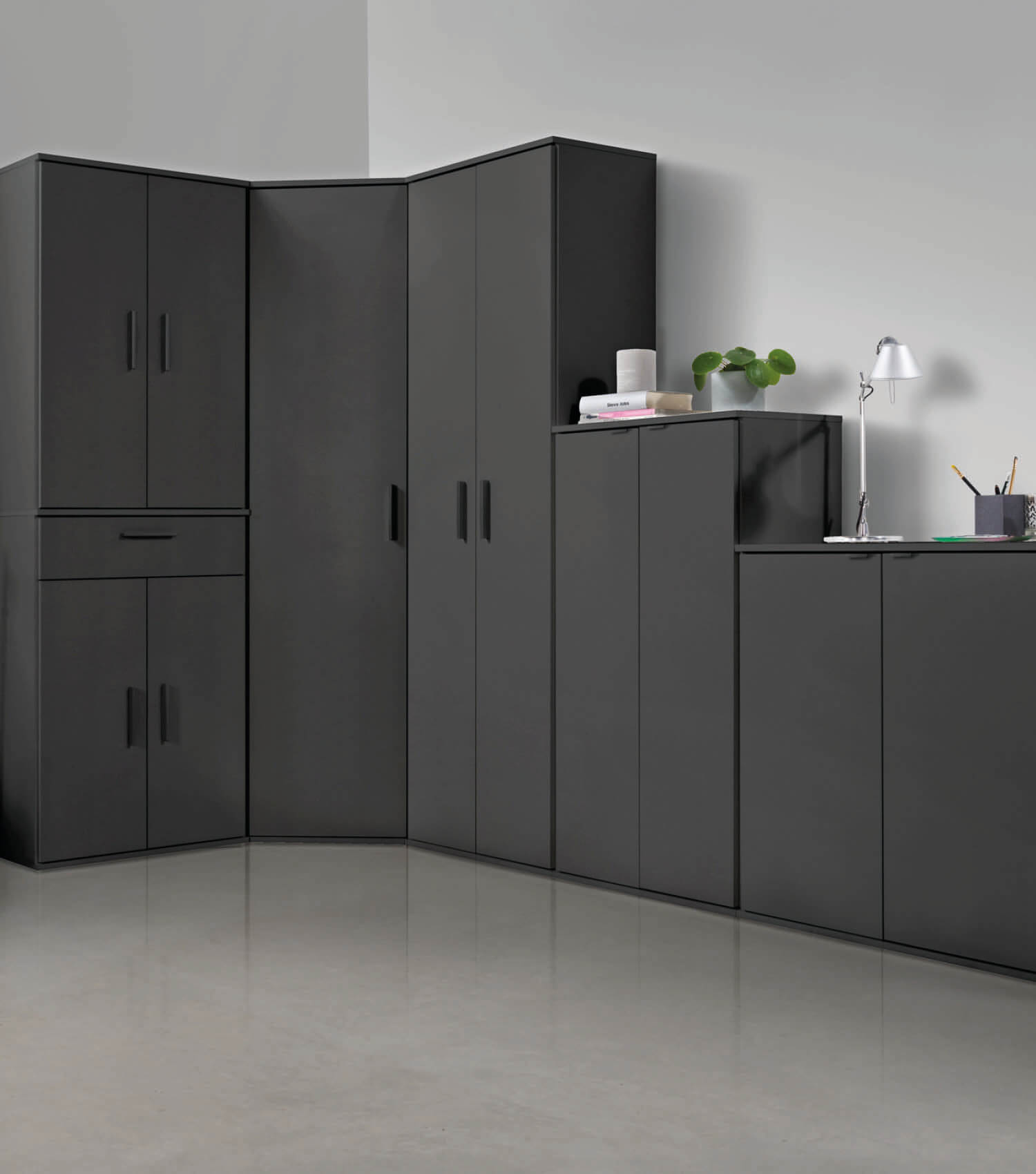 Besenschrank schmal Putzschrank Schrank Allzweckschrank Flurschrank Küchenschrank