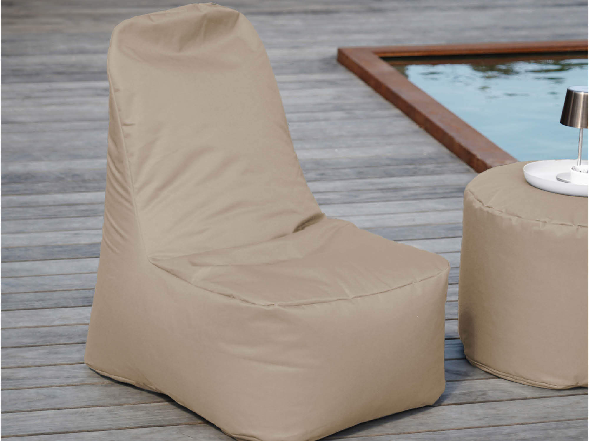 Outdoor Sitzsack wetterfest 'Der Däumchendreher' in khaki 